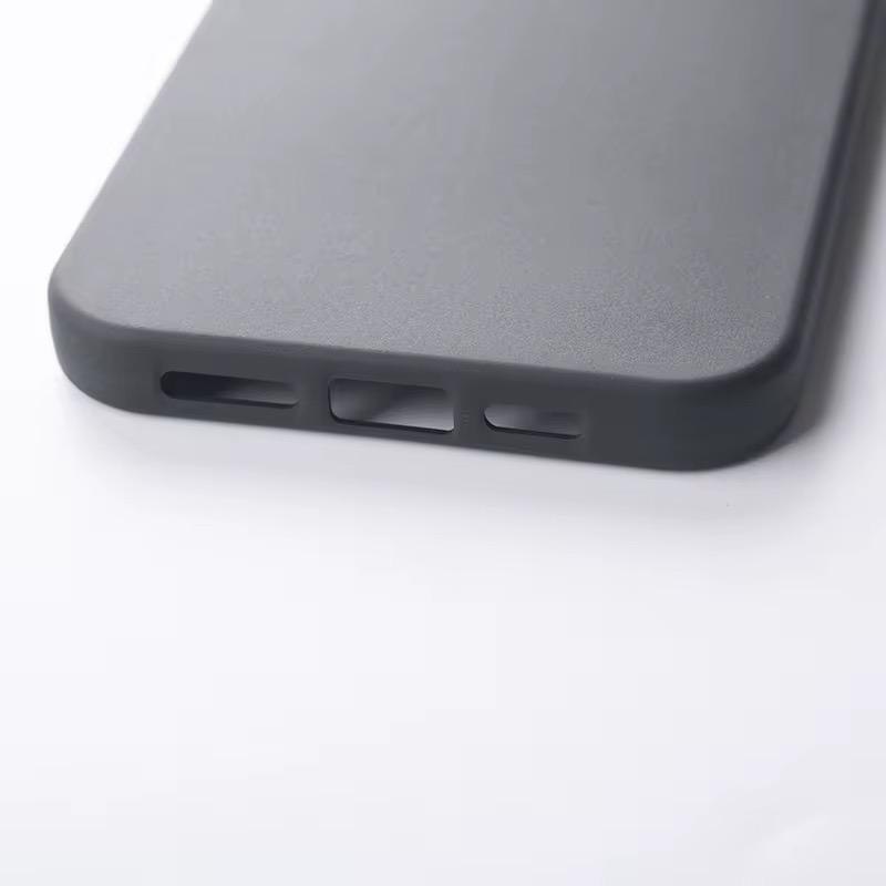 REZ Schwarz Siliconcase iPhone