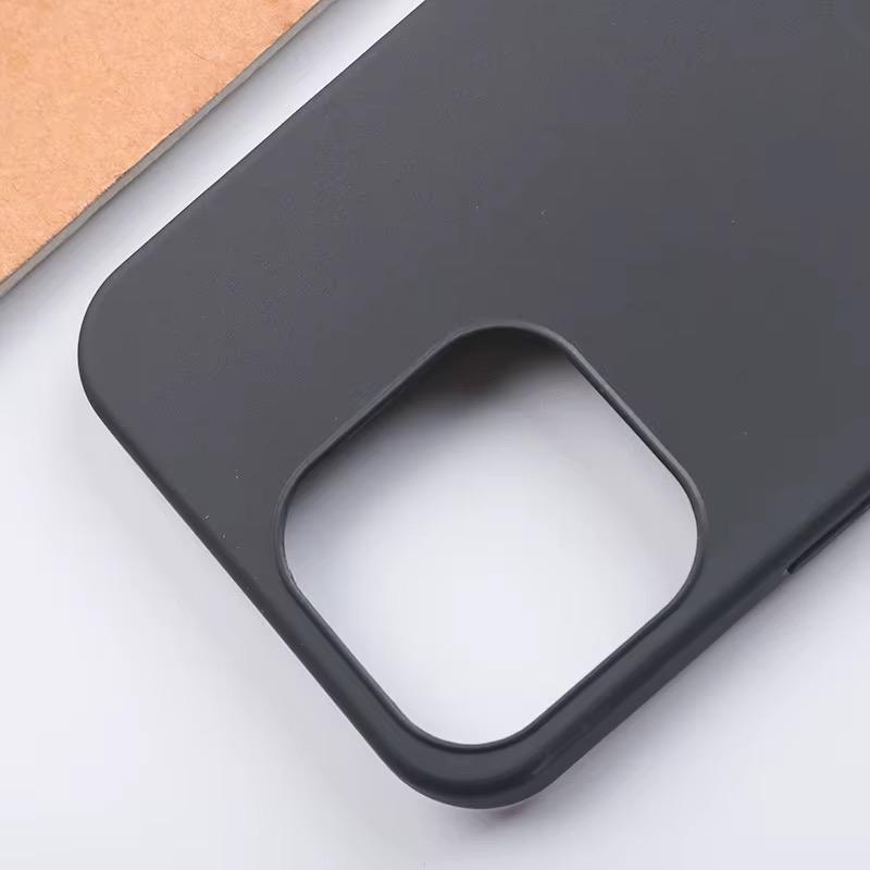 REZ Schwarz Siliconcase iPhone